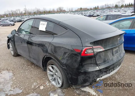 2020 Tesla Model Y Long Range Dual Motor All-Wheel Drive z USA, uszkodzony, nr VIN 5YJYGDEE1LF047456